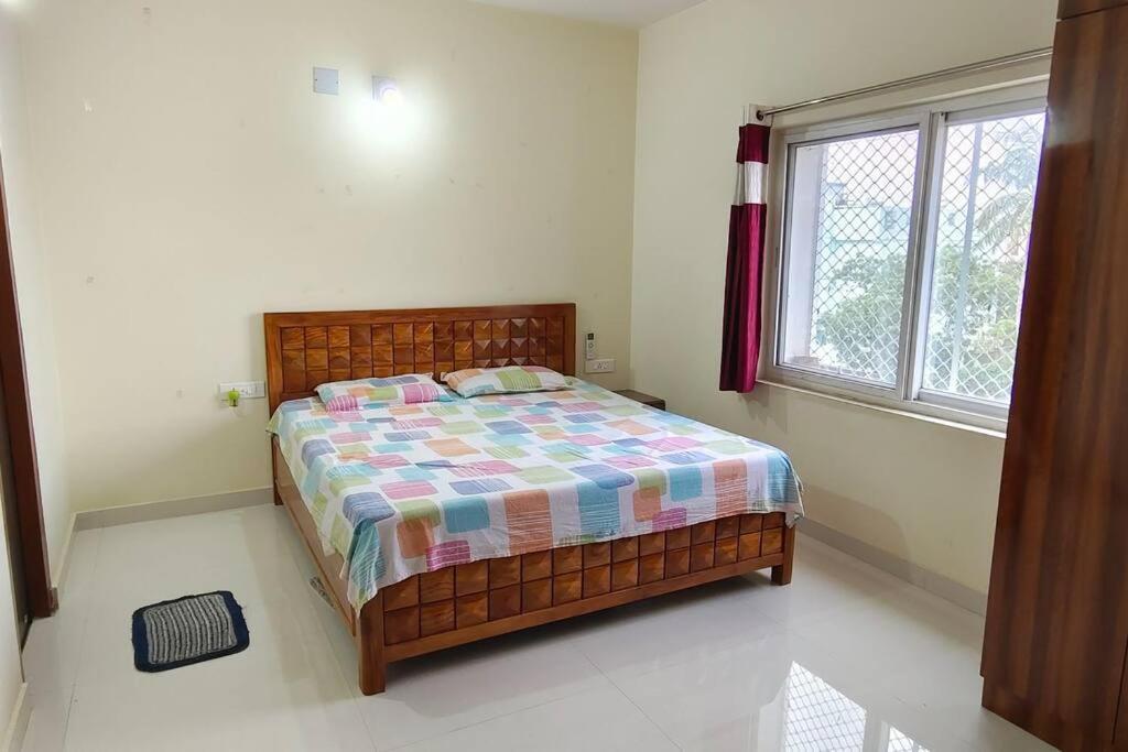 Apartemen Hnm - Fully Furnished 1bhk Flat With Kitchen Puri